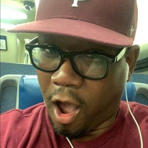 Meet your Posher, Aaron